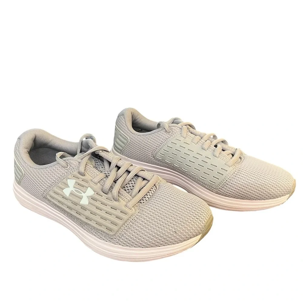 Under Armour Surge SE Womens Size 7 MintGreen Running Shoes Sneakers Jogging Gym